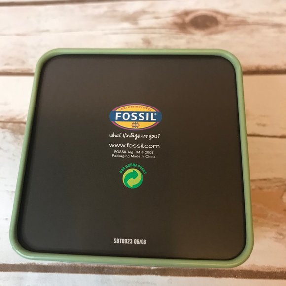 Fossil 54 Watch Tin - Picture 2 of 7
